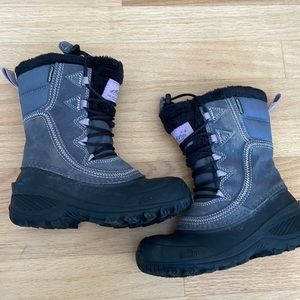 North Face weather proof boots kids size 13